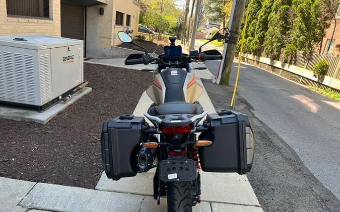 2025 Moto Guzzi V85 TT Travel