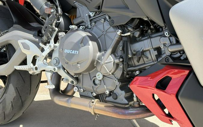 2025 Ducati Streetfighter V2 S