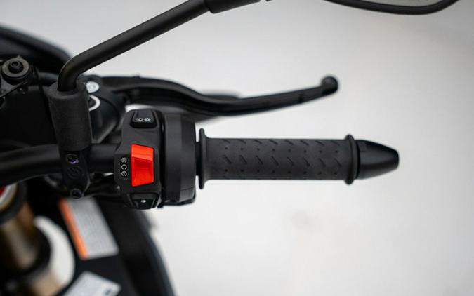 2026 Aprilia Tuono V4