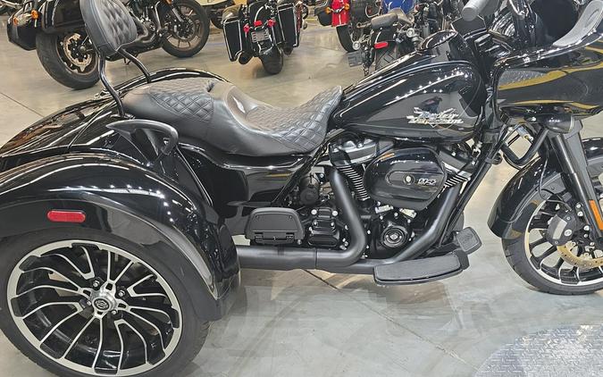FLTRT 2024 Road Glide 3