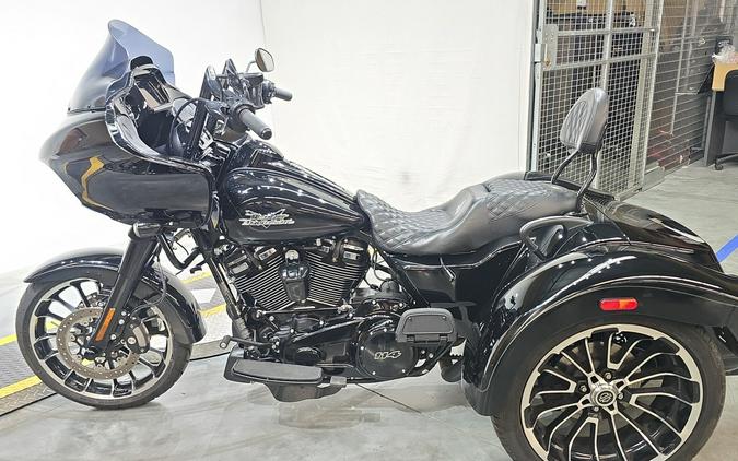 FLTRT 2024 Road Glide 3