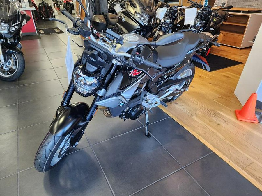 2023 BMW F 900 R Black Storm Metallic