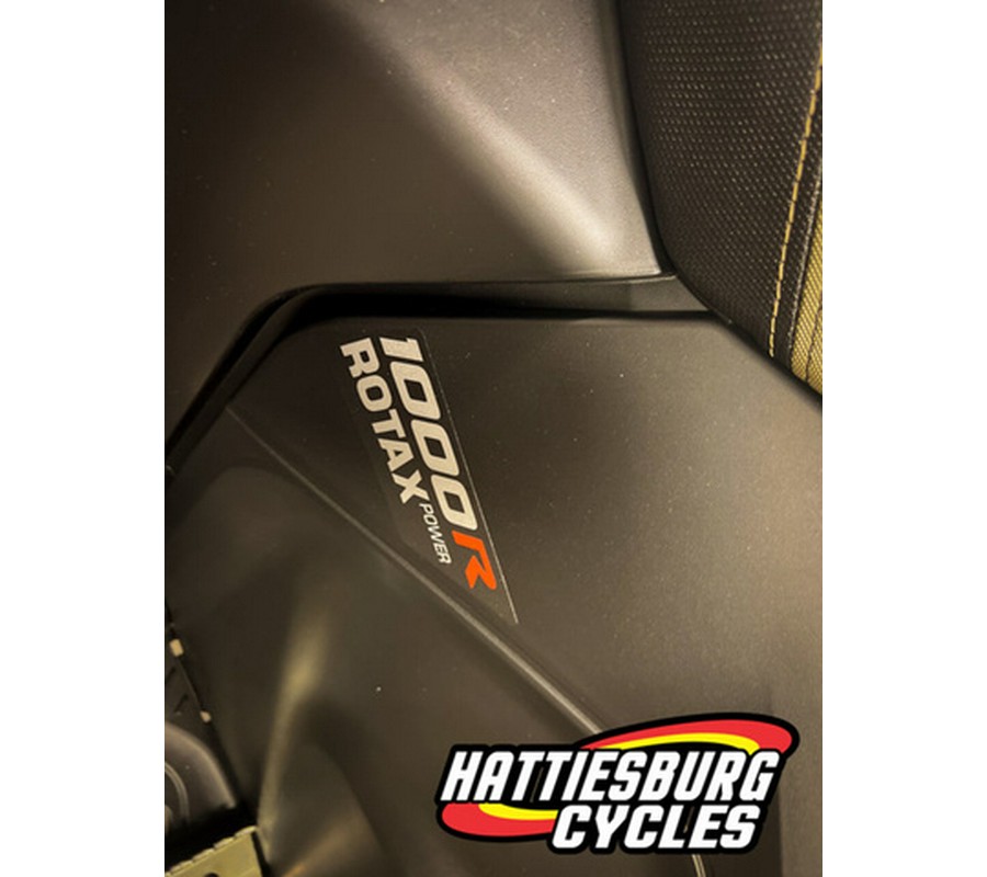 2026 Can-Am Outlander X mr 1000R Loft Green Satin