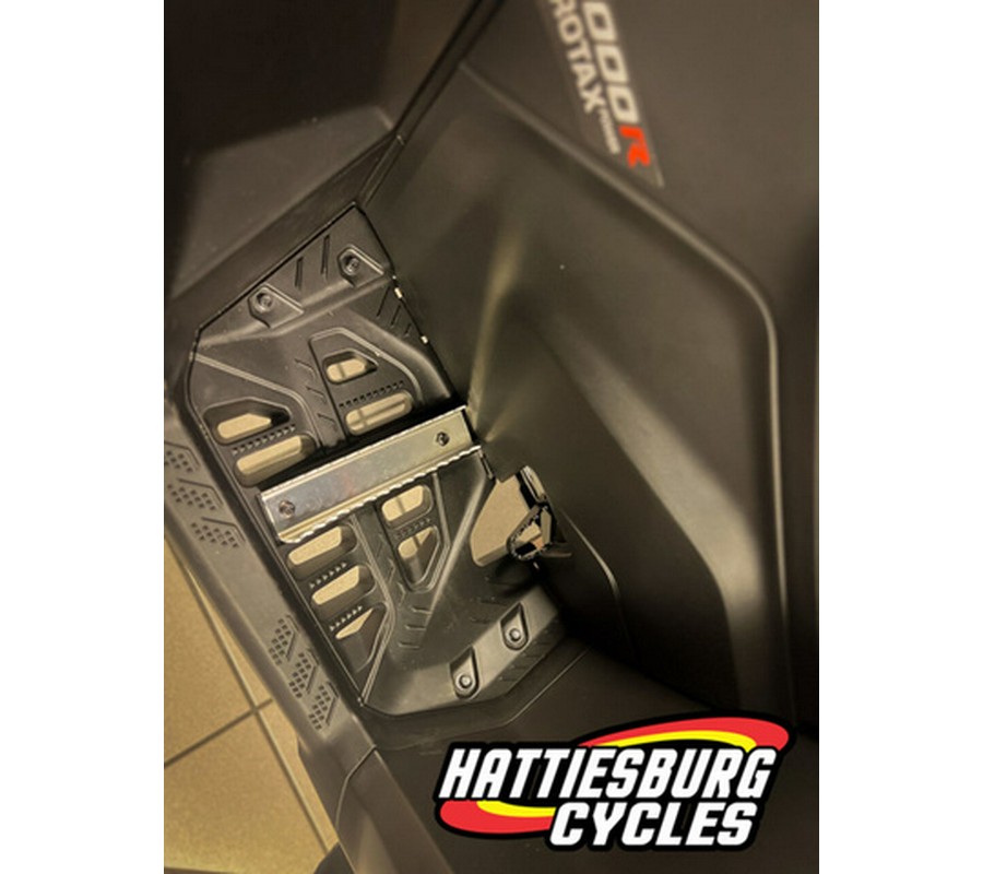 2026 Can-Am Outlander X mr 1000R Loft Green Satin