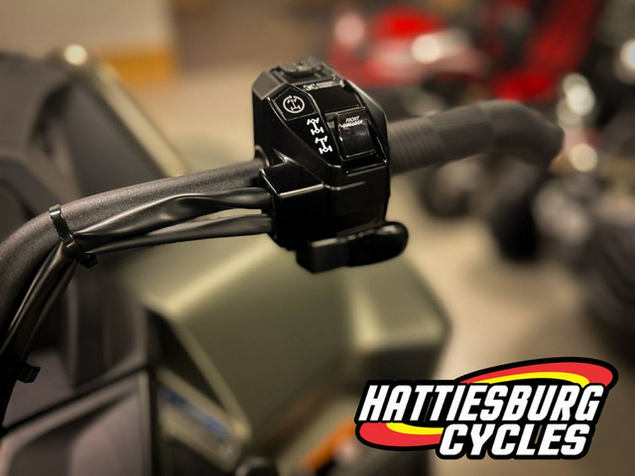 2026 Can-Am Outlander X mr 1000R Loft Green Satin