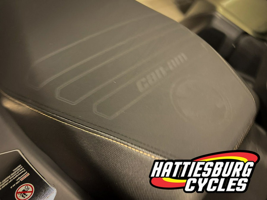 2026 Can-Am Outlander X mr 1000R Loft Green Satin