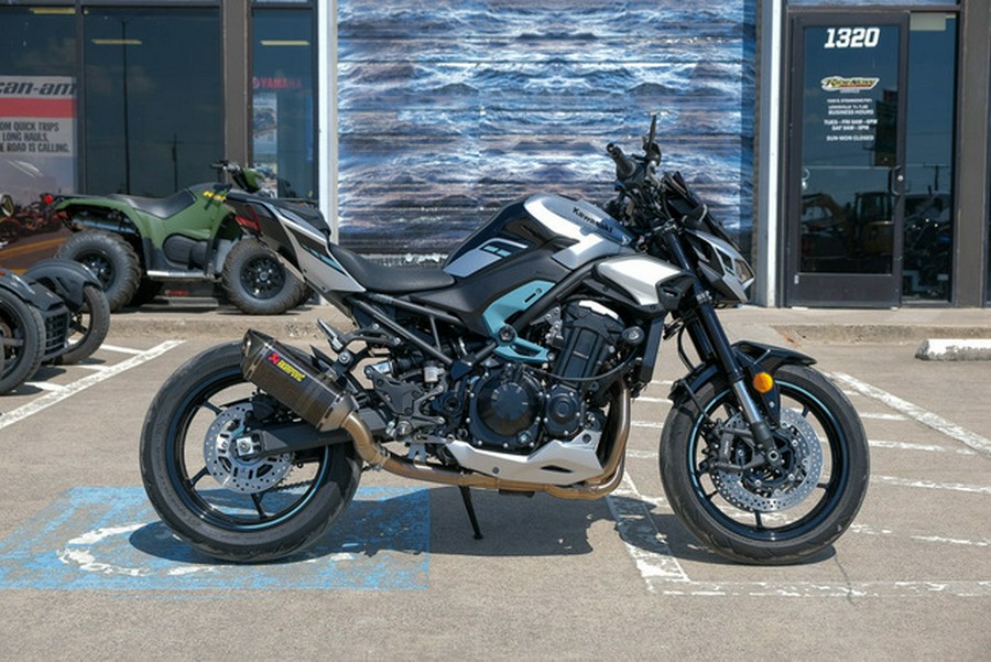 2025 Kawasaki ZR900SSFAN