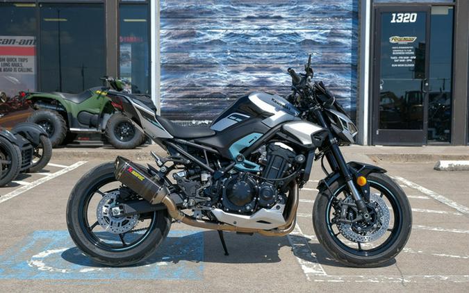 2025 Kawasaki ZR900SSFAN