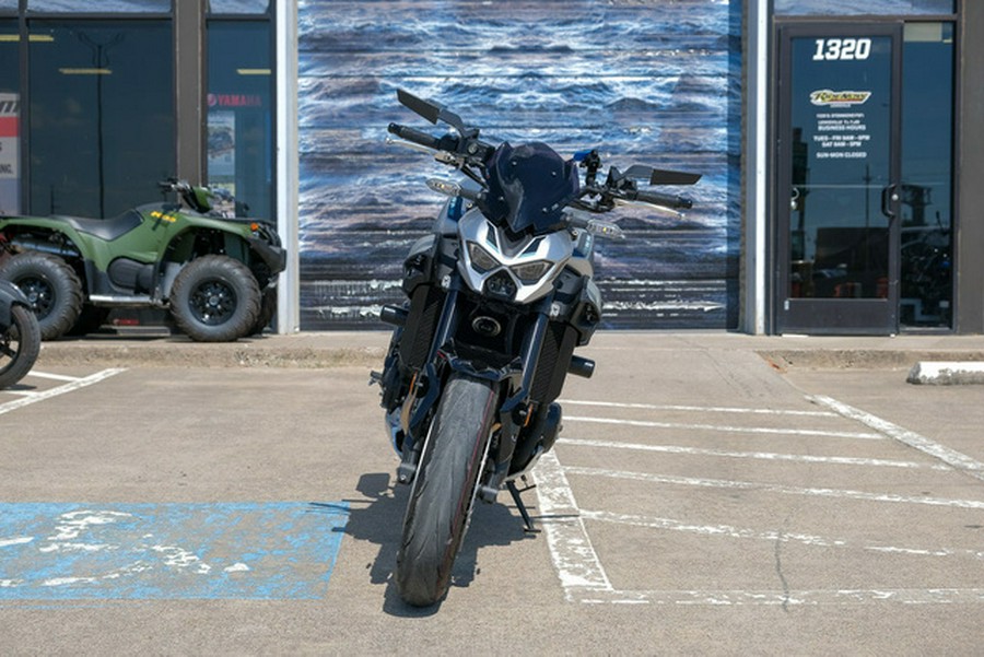 2025 Kawasaki ZR900SSFAN