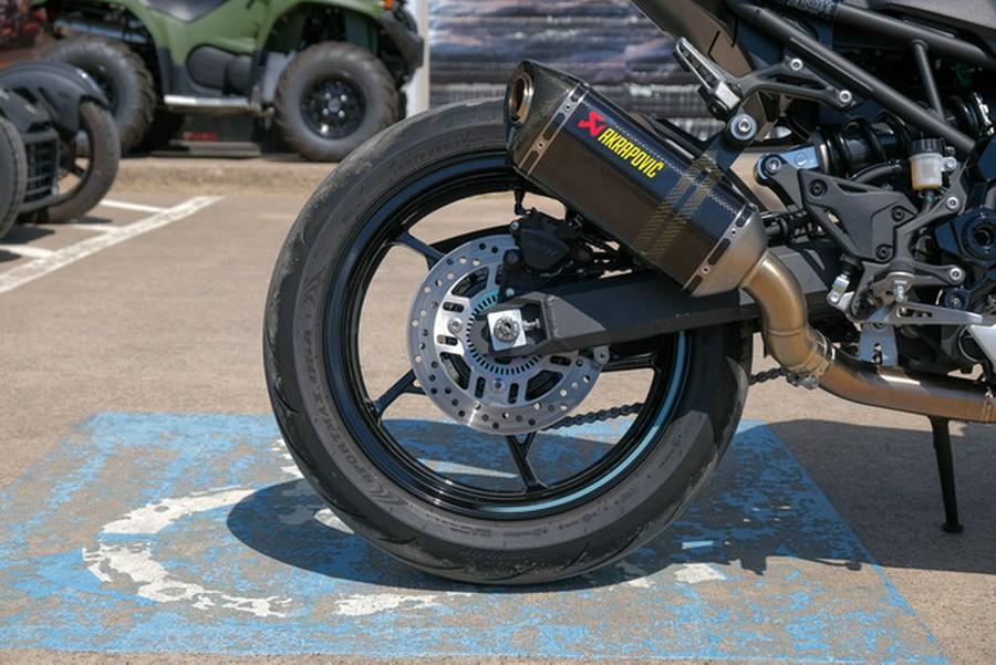 2025 Kawasaki ZR900SSFAN