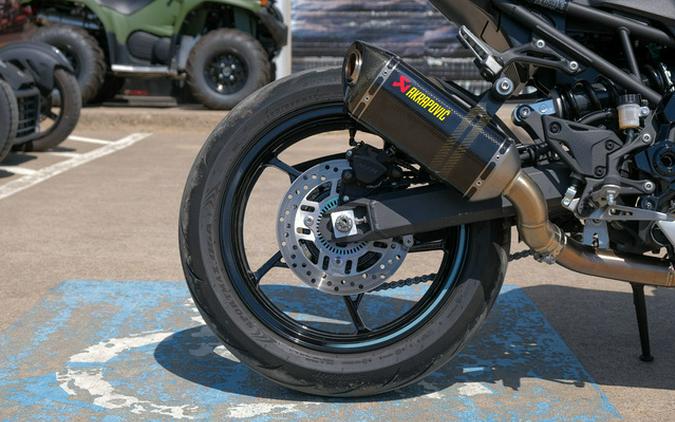 2025 Kawasaki ZR900SSFAN