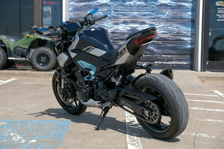 2025 Kawasaki ZR900SSFAN