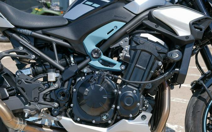 2025 Kawasaki ZR900SSFAN