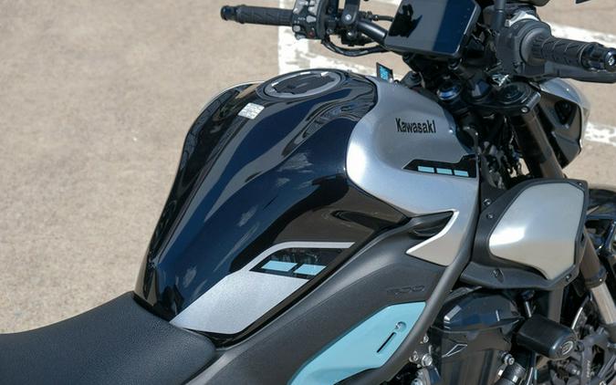 2025 Kawasaki ZR900SSFAN