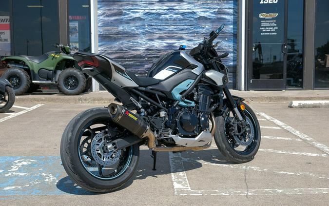 2025 Kawasaki ZR900SSFAN