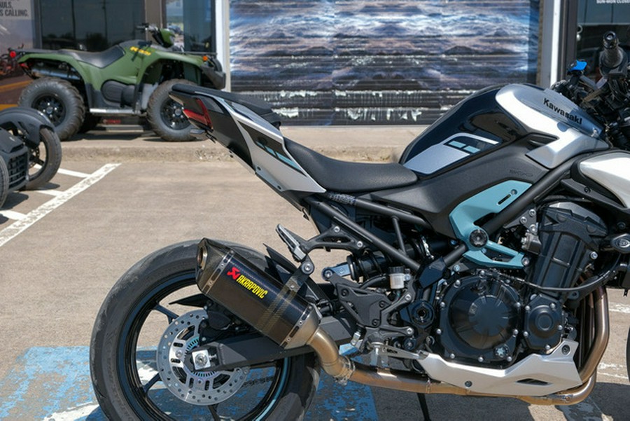 2025 Kawasaki ZR900SSFAN