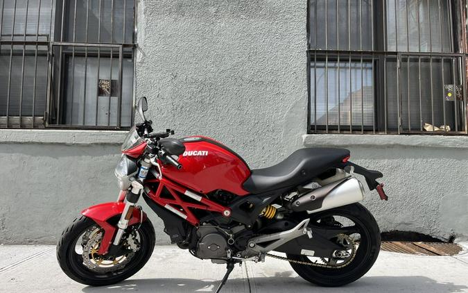 2014 Ducati Monster 696