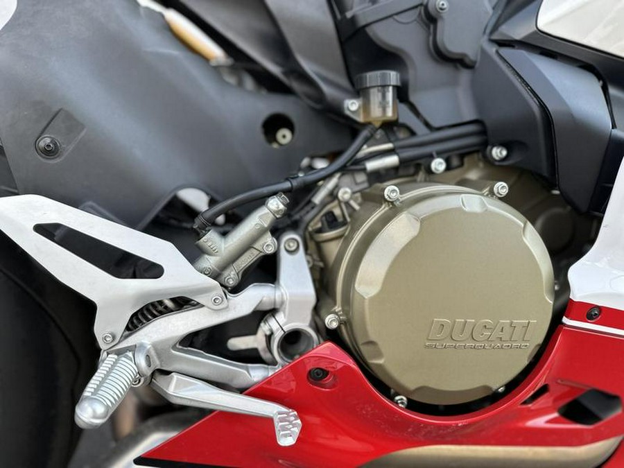 2013 Ducati Superbike 1199 Panigale S Tricolore