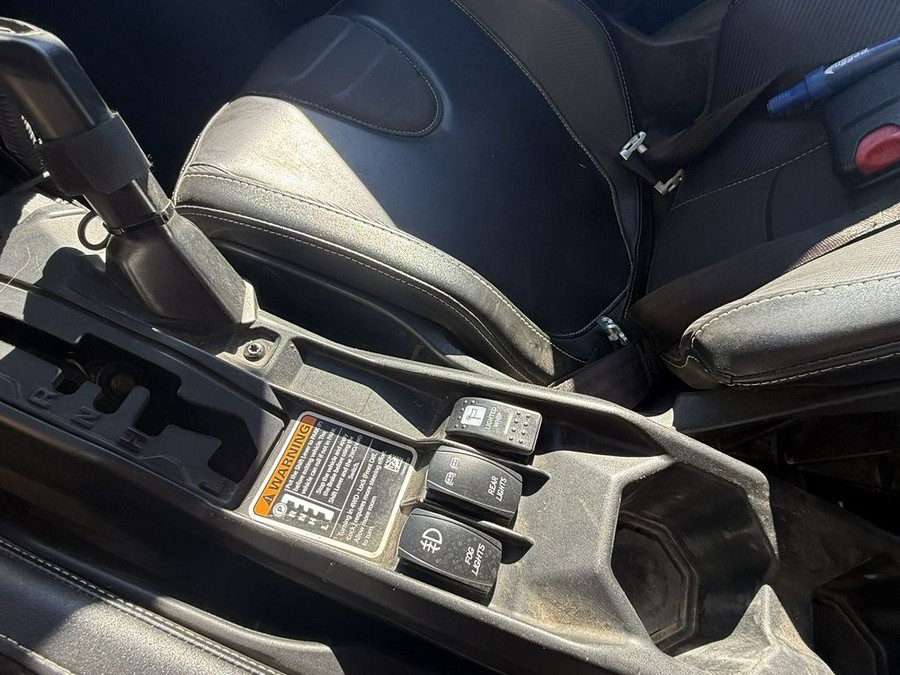 2019 Can-Am® Maverick™ X3 MAX X™ rs Turbo R