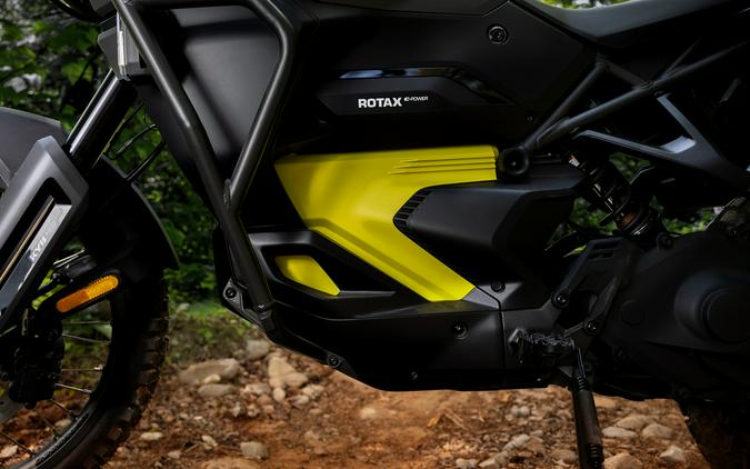 2025 Can-Am Origin Base