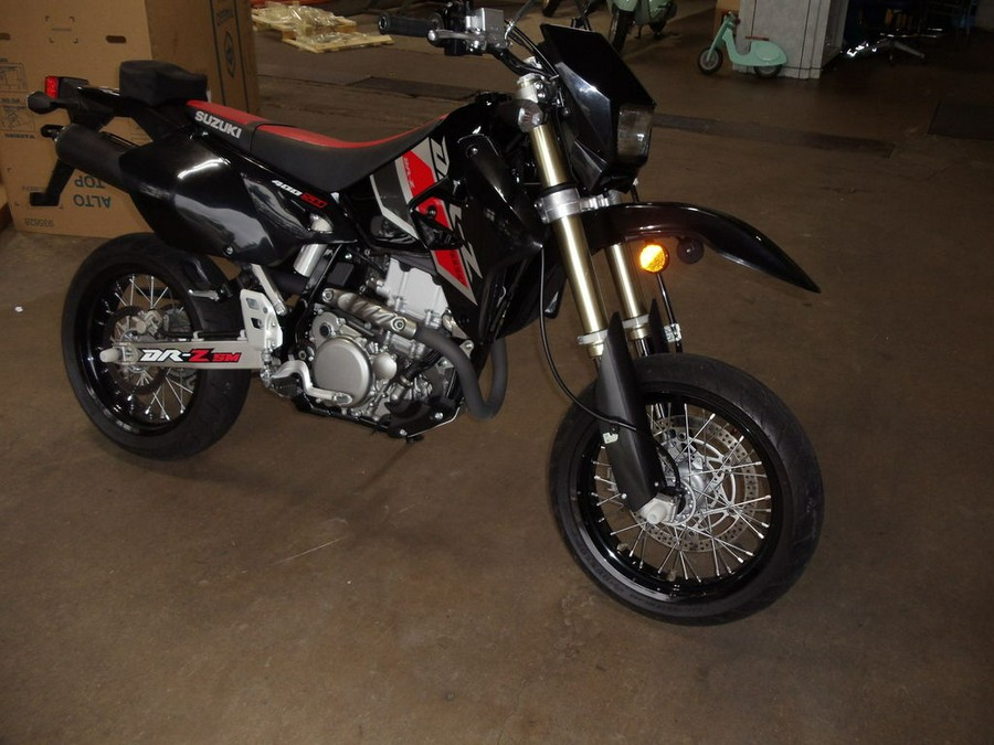 2022 Suzuki DR-Z400SM