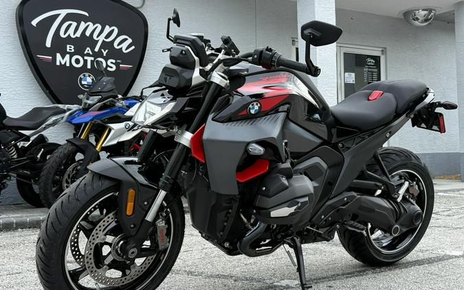 2026 BMW R 1300 R