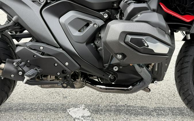 2026 BMW R 1300 R
