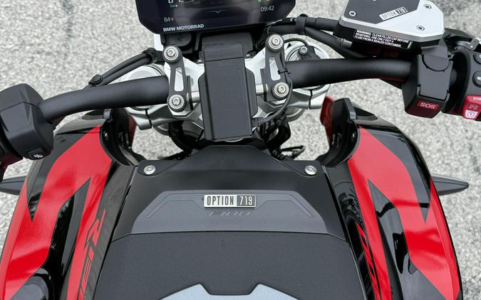 2026 BMW R 1300 R
