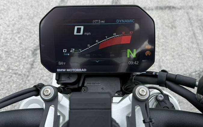2026 BMW R 1300 R