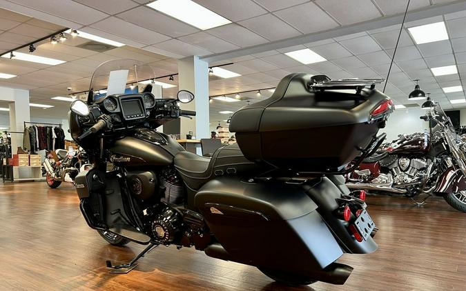 2023 Indian Motorcycle® Roadmaster® Dark Horse® Black Smoke