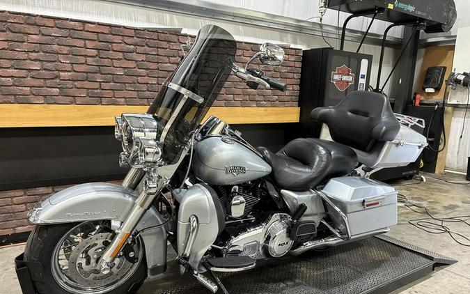 2011 Harley-Davidson® FLHRC - Road King® Classic