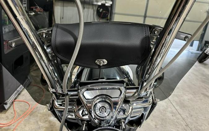 2011 Harley-Davidson® FLHRC - Road King® Classic