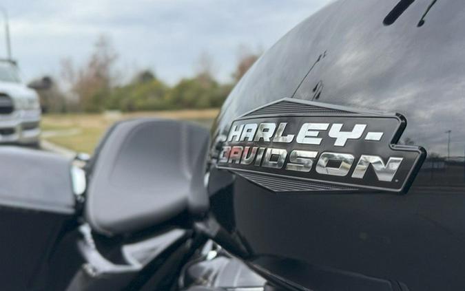 2025 Harley-Davidson FLHX - Street Glide
