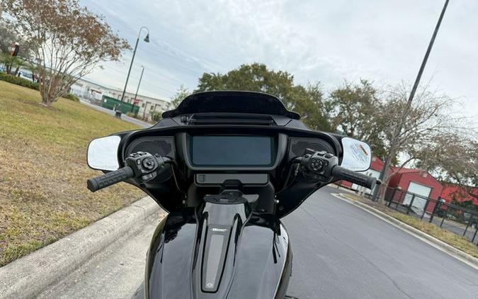 2025 Harley-Davidson FLHX - Street Glide