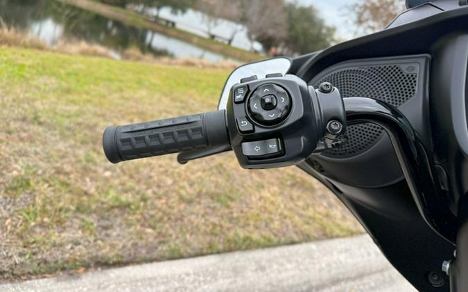 2025 Harley-Davidson FLHX - Street Glide