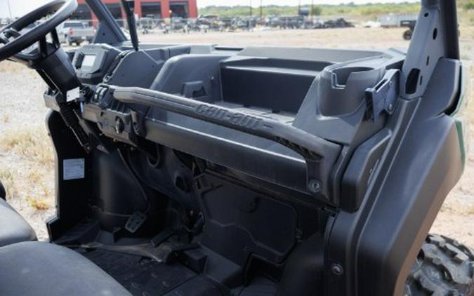 2025 Can-Am Defender HD9