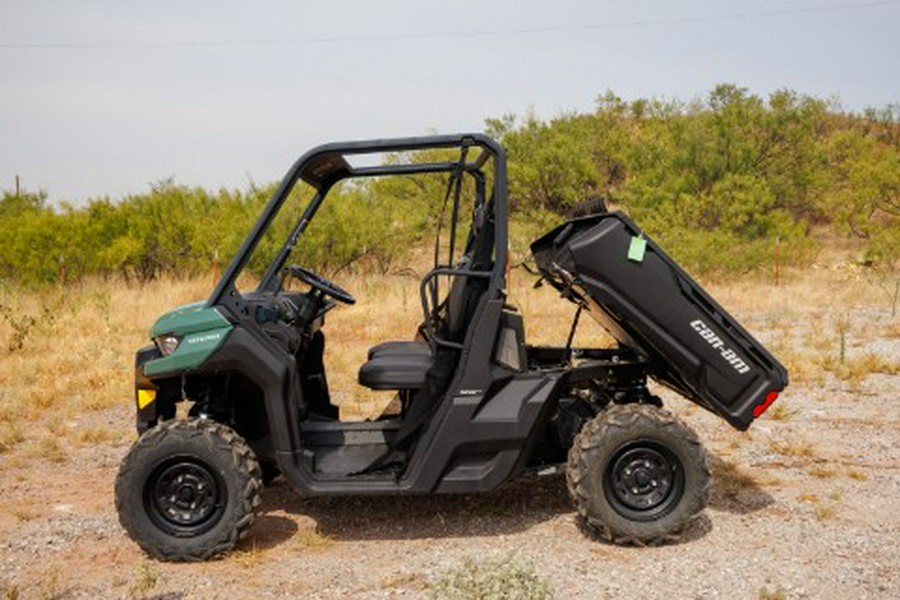 2025 Can-Am Defender HD9