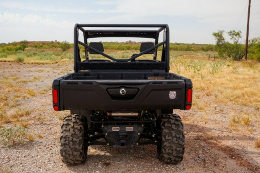 2025 Can-Am Defender HD9