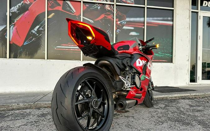 2021 Ducati Panigale V2 Ducati Red