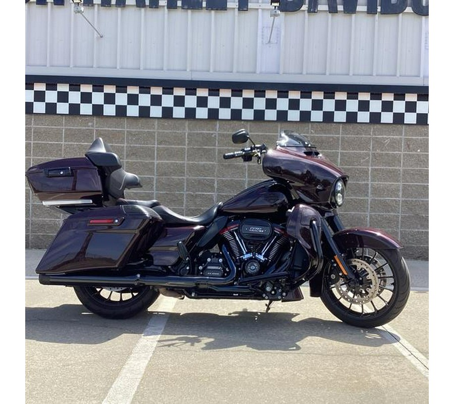 2019 Harley-Davidson® FLHXSE - CVO™ Street Glide®