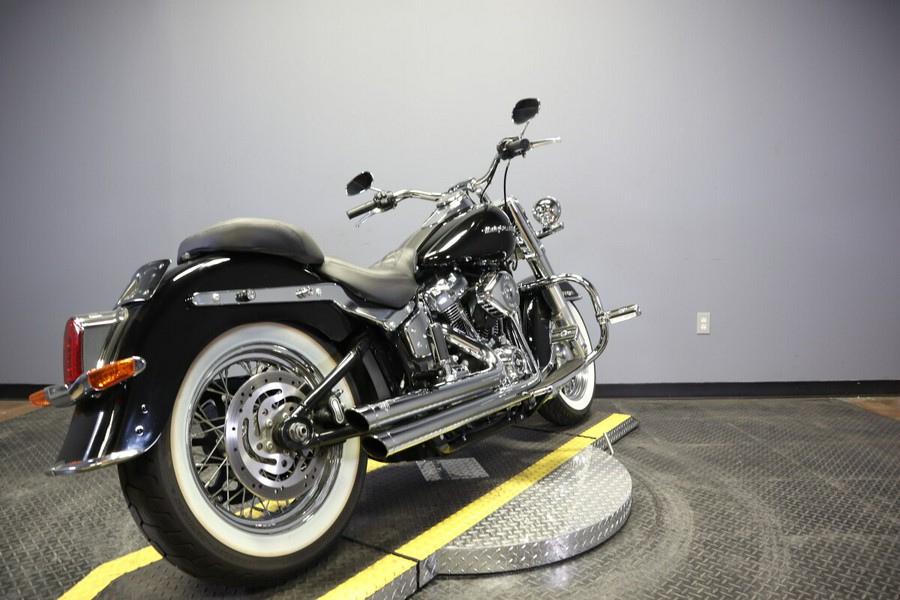 2018 Harley-Davidson Deluxe FLDE