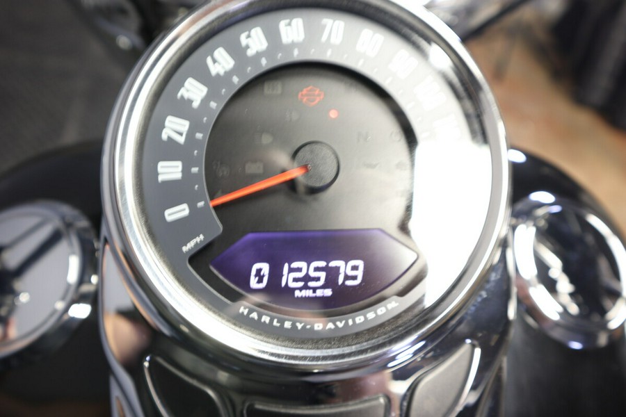 2018 Harley-Davidson Deluxe FLDE