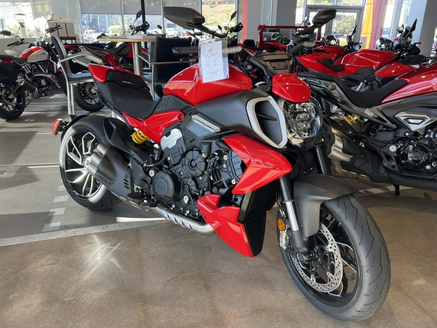 2025 Ducati Diavel V4