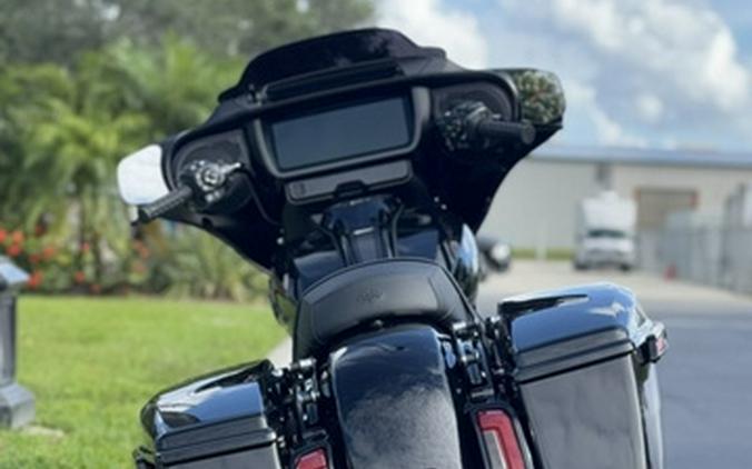 2025 Harley-Davidson FLHX - Street Glide