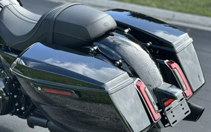 2025 Harley-Davidson FLHX - Street Glide