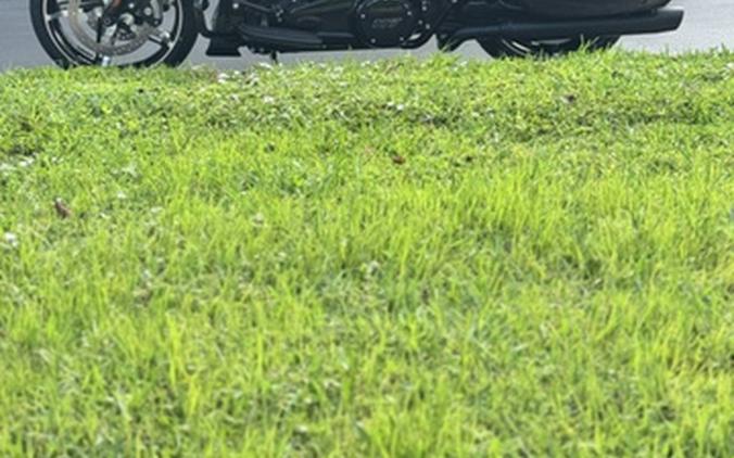 2025 Harley-Davidson FLHX - Street Glide