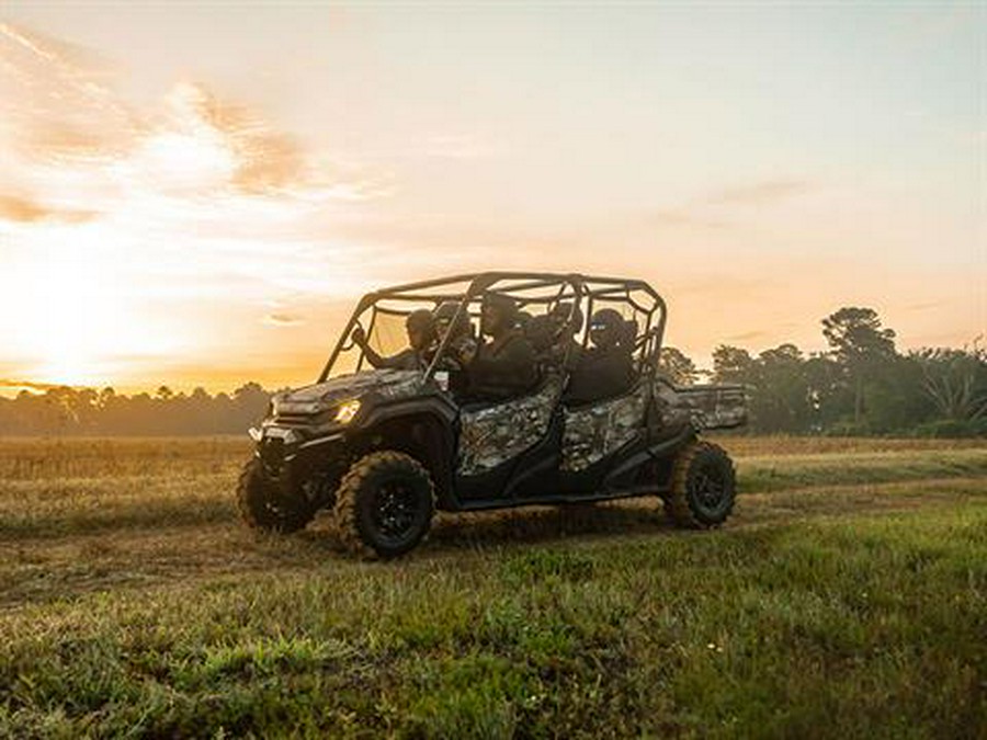 2025 Honda Pioneer 1000-6 Deluxe Crew