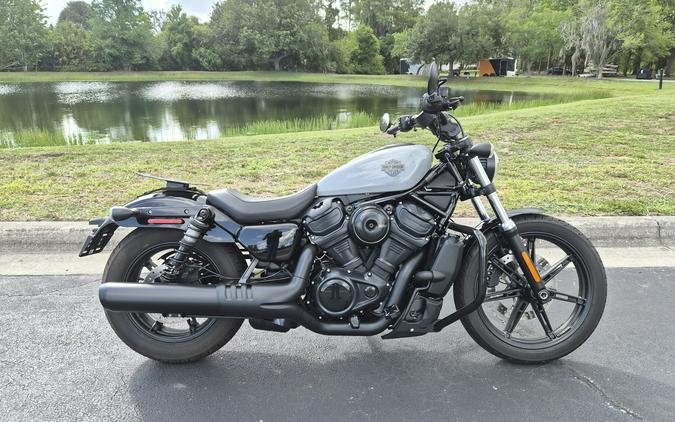 RH975 2025 Nightster