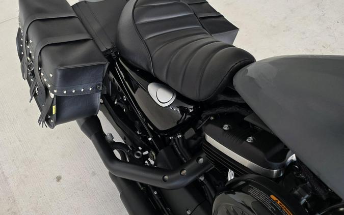 2022 Harley-Davidson® Iron 883™ Gunship Gray
