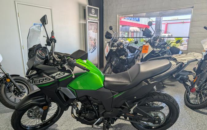 2025 Kawasaki Versys-X 300 ABS CA Candy Lime Green/Metallic Flat Spark Black - A20144